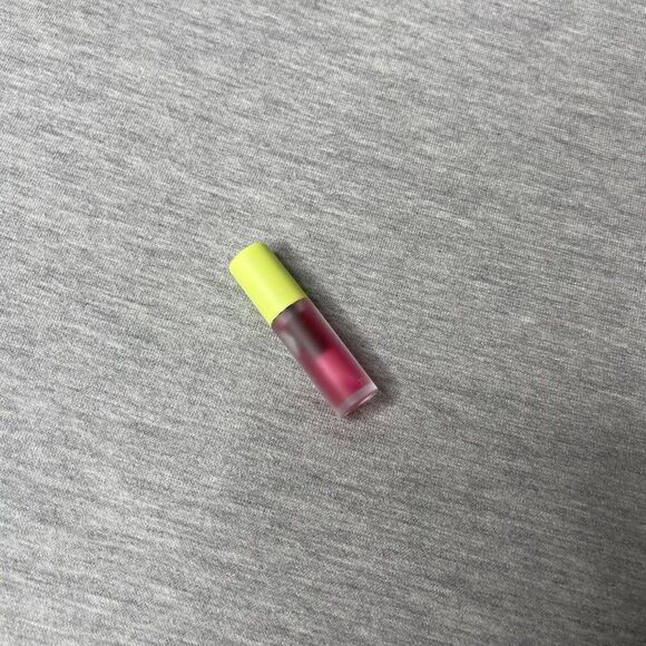 WYN Beauty by Serena Williams Women’s Mini Lip Gloss - Picture 4 of 8